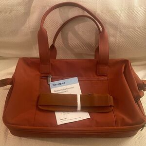 BRAND NEW Samsonite Brick Red Duffel Bag - Better Than Basic Weekender